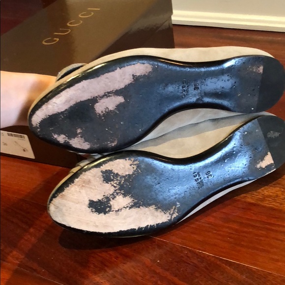 Gucci Crest Logo Suede Flats - Picture 7 of 8